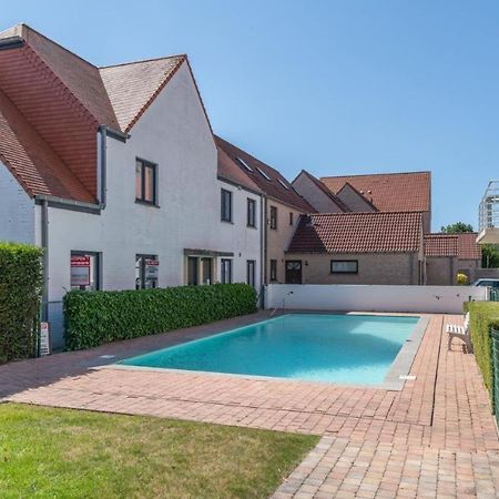 Appartement Met Zwembad In Neoportus Nieuwpoort Exterior photo