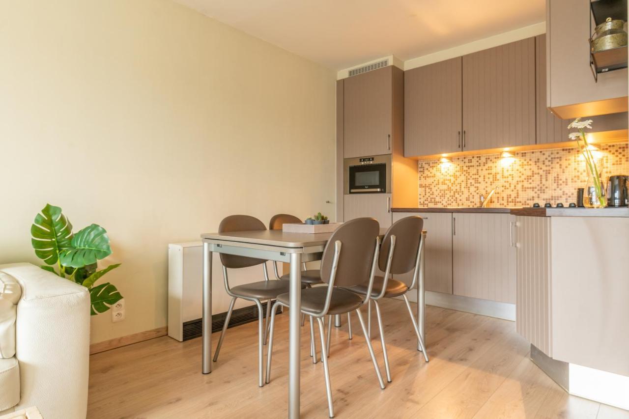Appartement Met Zwembad In Neoportus Nieuwpoort Exterior photo