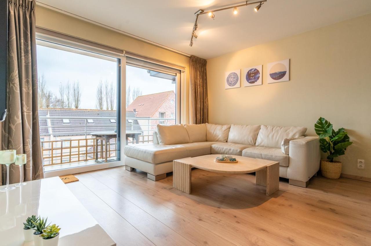 Appartement Met Zwembad In Neoportus Nieuwpoort Exterior photo