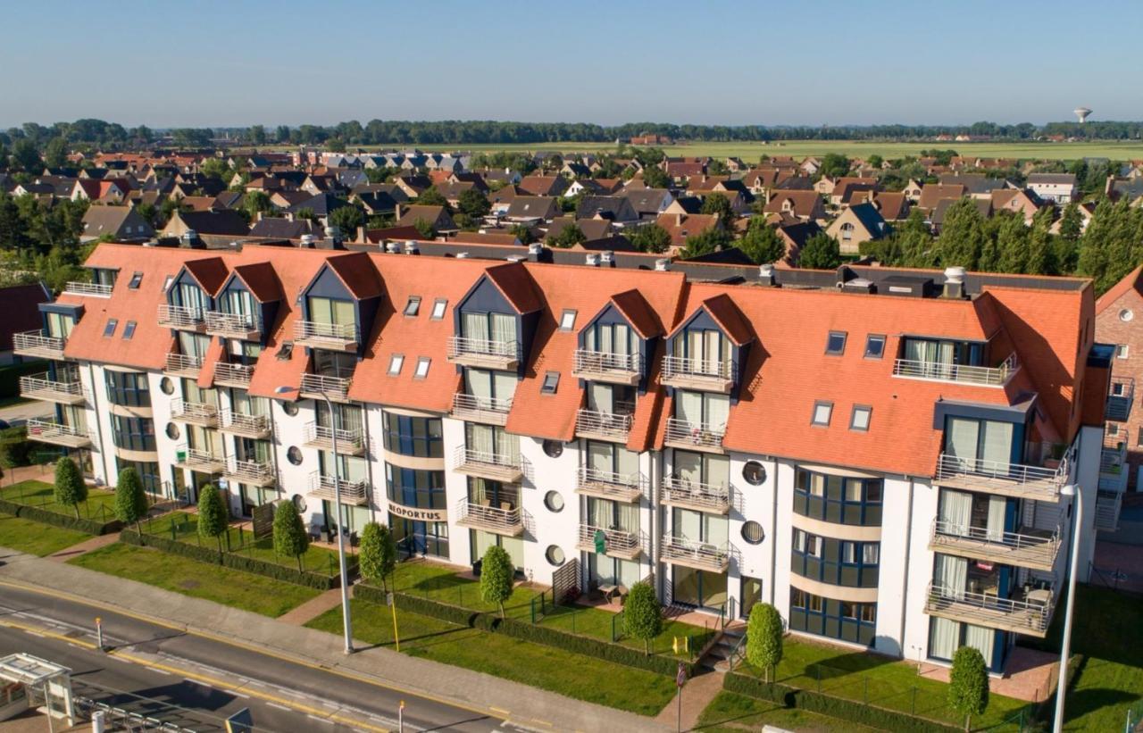 Appartement Met Zwembad In Neoportus Nieuwpoort Exterior photo